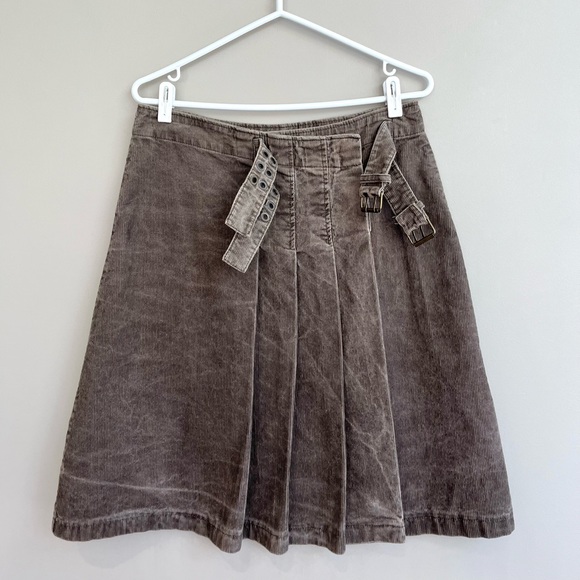 Vero Moda taupe corduroy wrap skirt - Picture 6 of 15